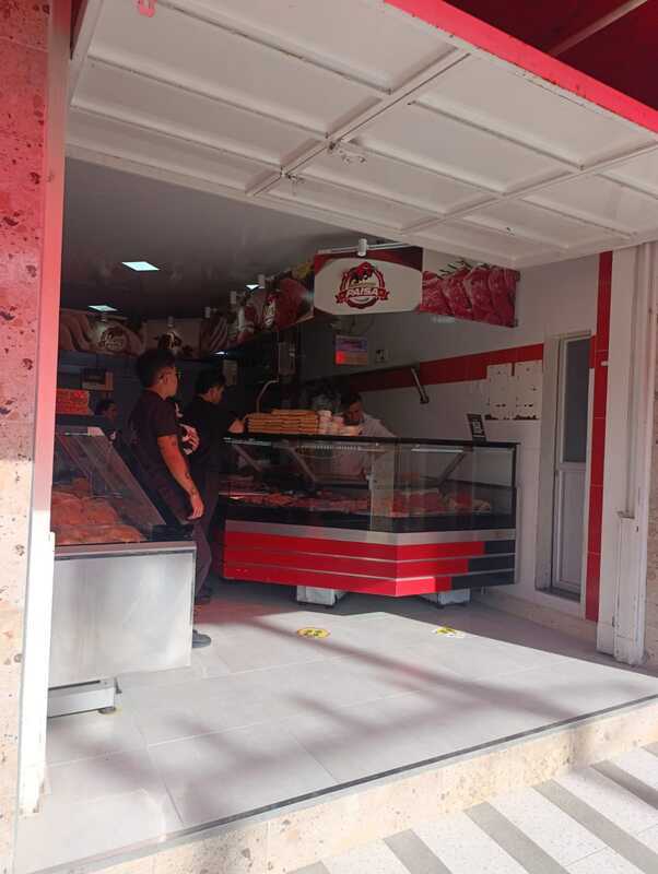 Fachada de Districarnes Paisa